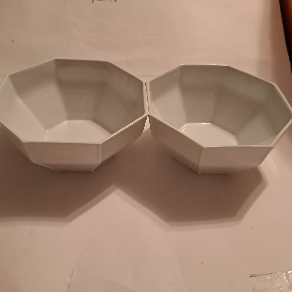 Z Gallerie Hexagon Shaped Bowls 2 Piece